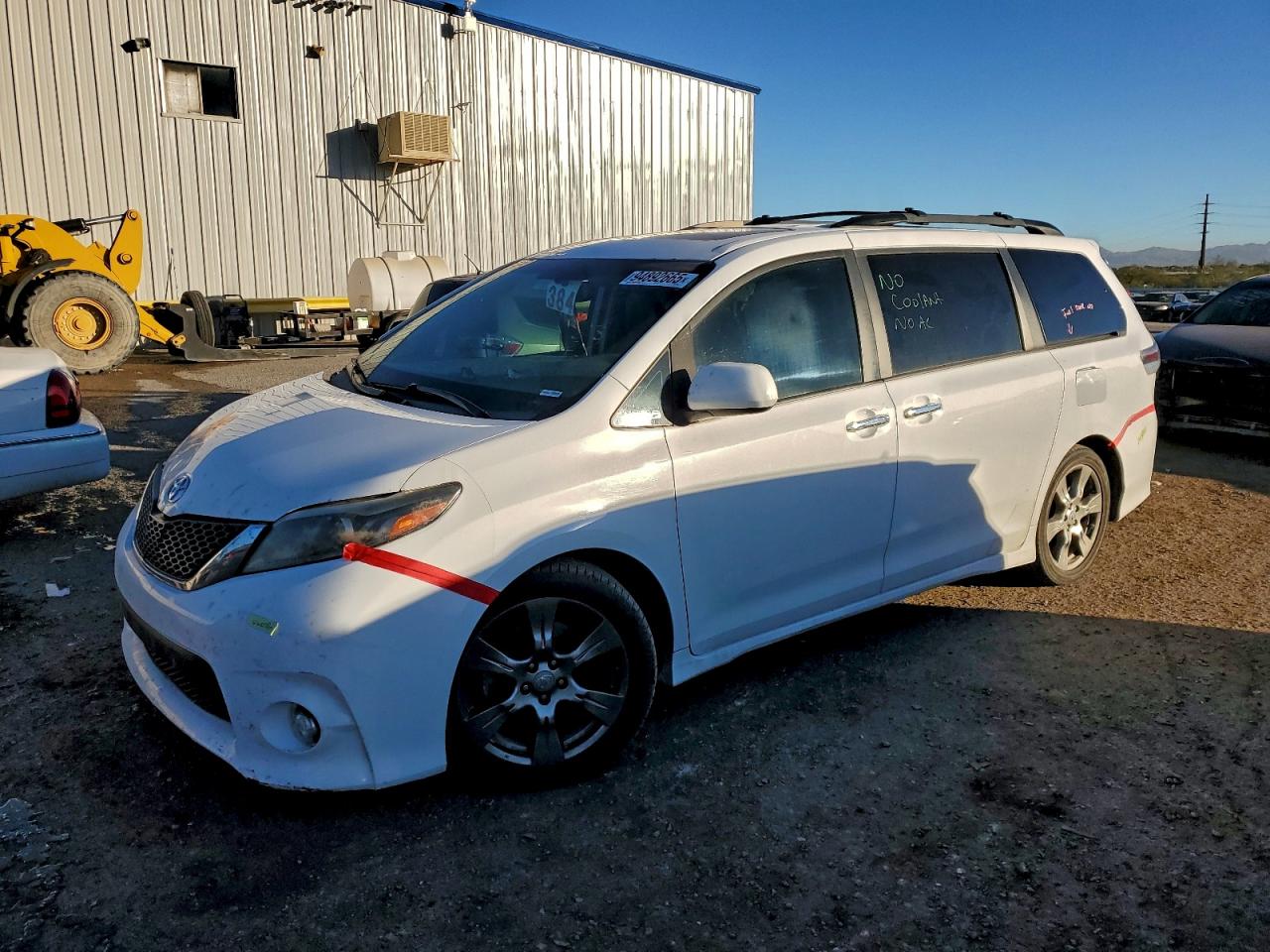 TOYOTA SIENNA SE 2017