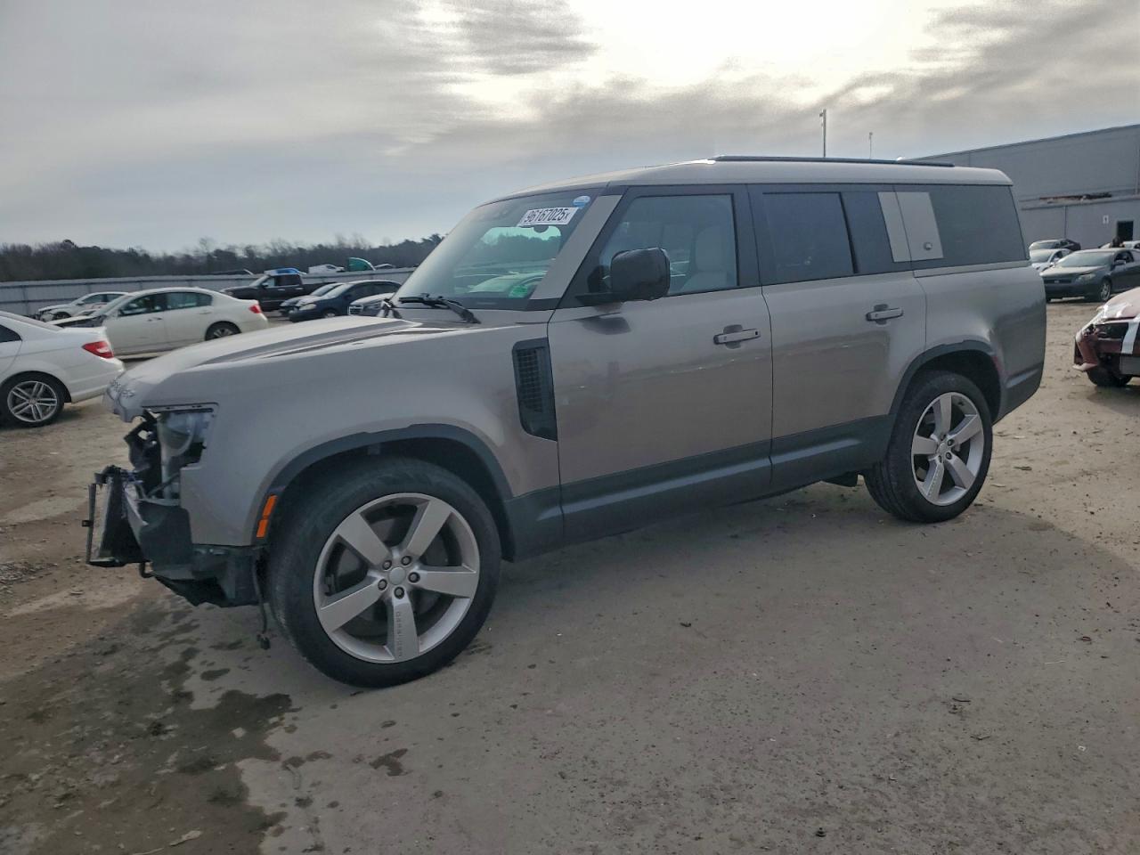 LAND ROVER DEFENDER 1 2023