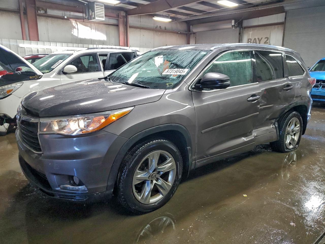 TOYOTA HIGHLANDER 2016