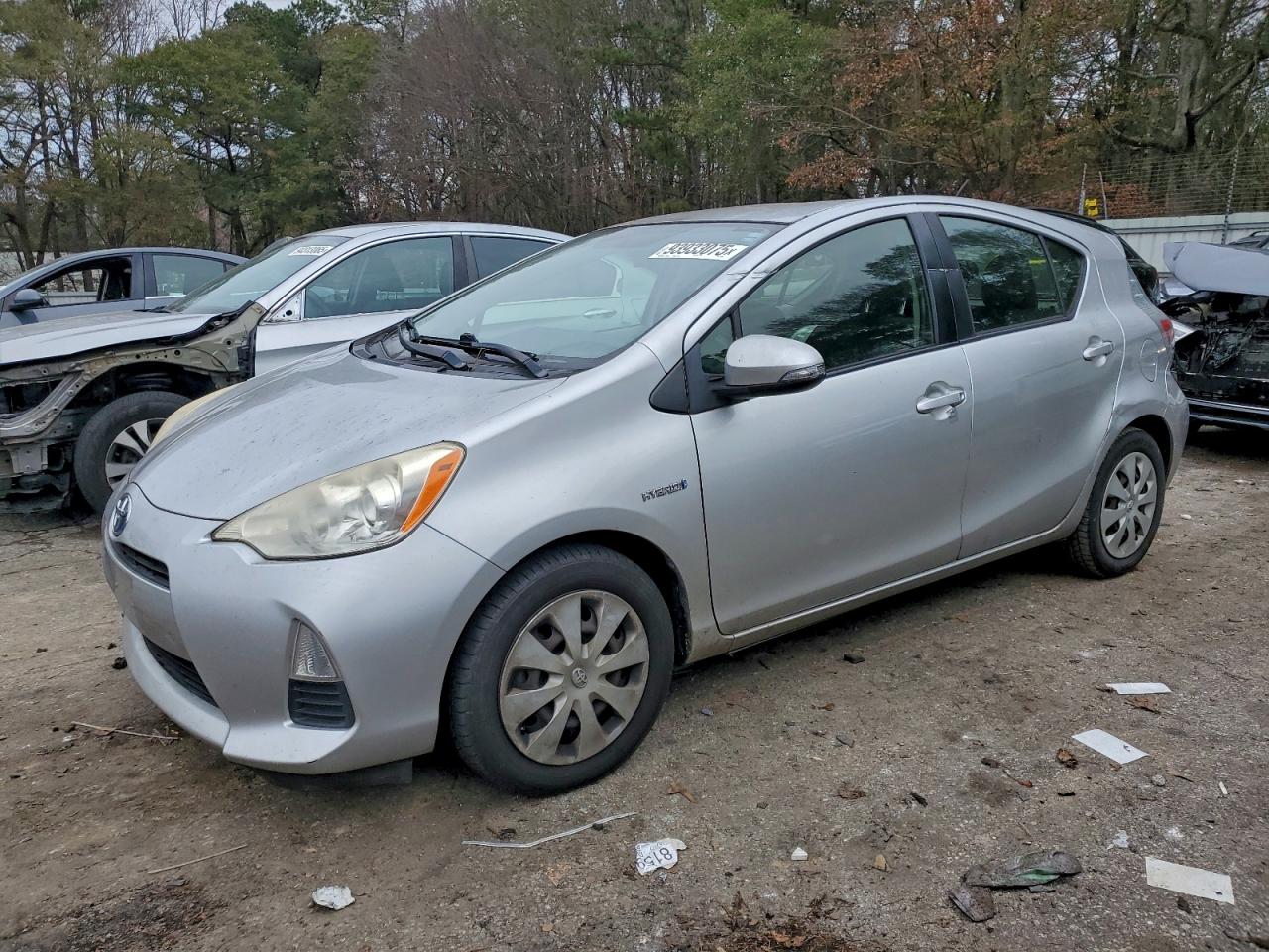 TOYOTA PRIUS C 2013