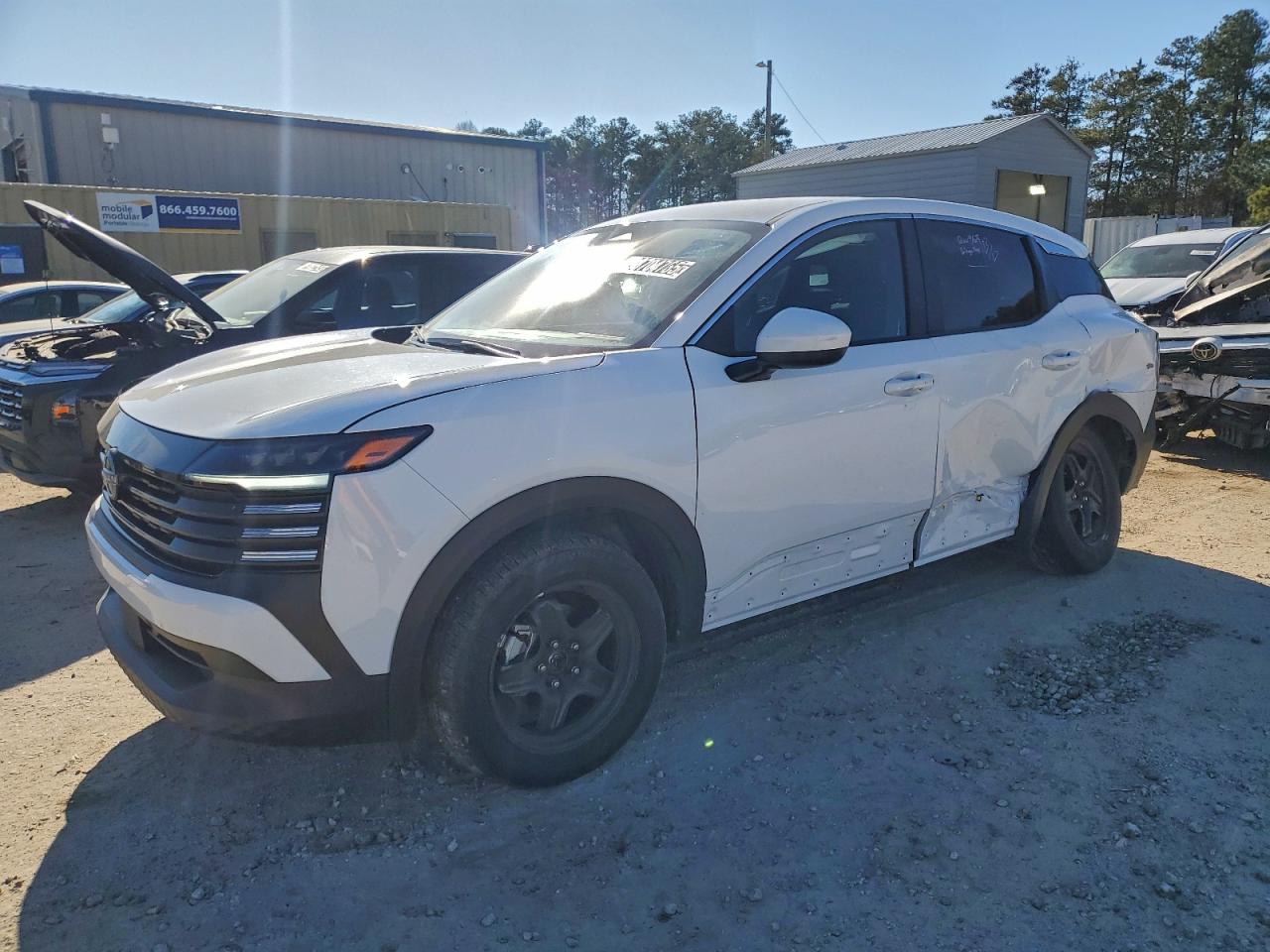 NISSAN KICKS SV 2025