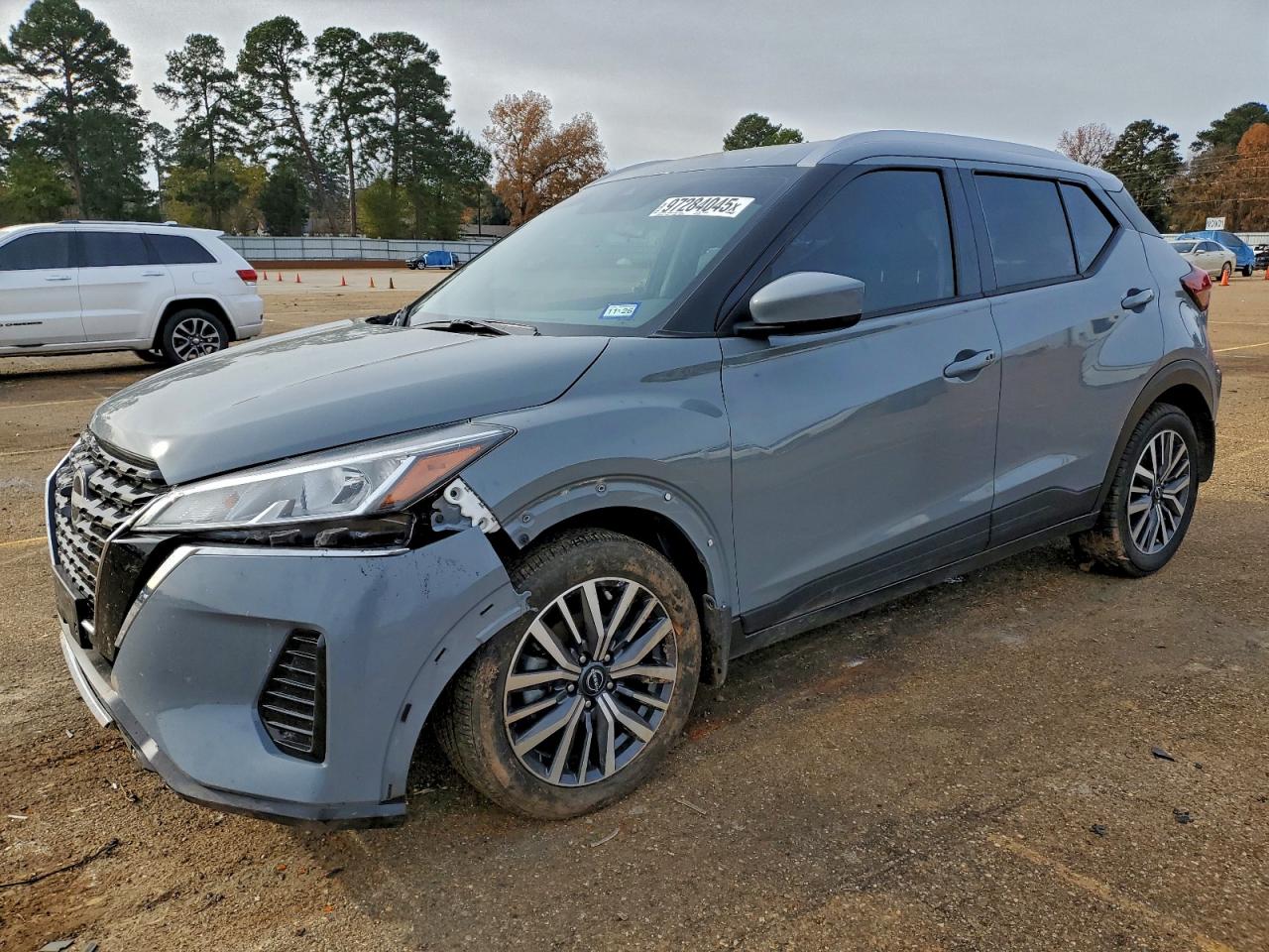 NISSAN KICKS 2024