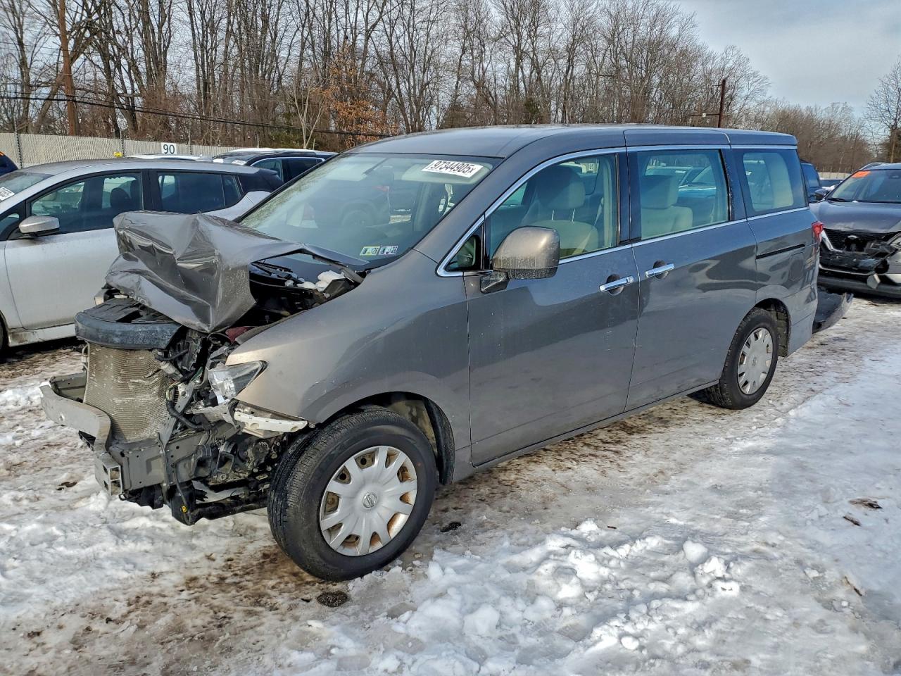 NISSAN QUEST 2016