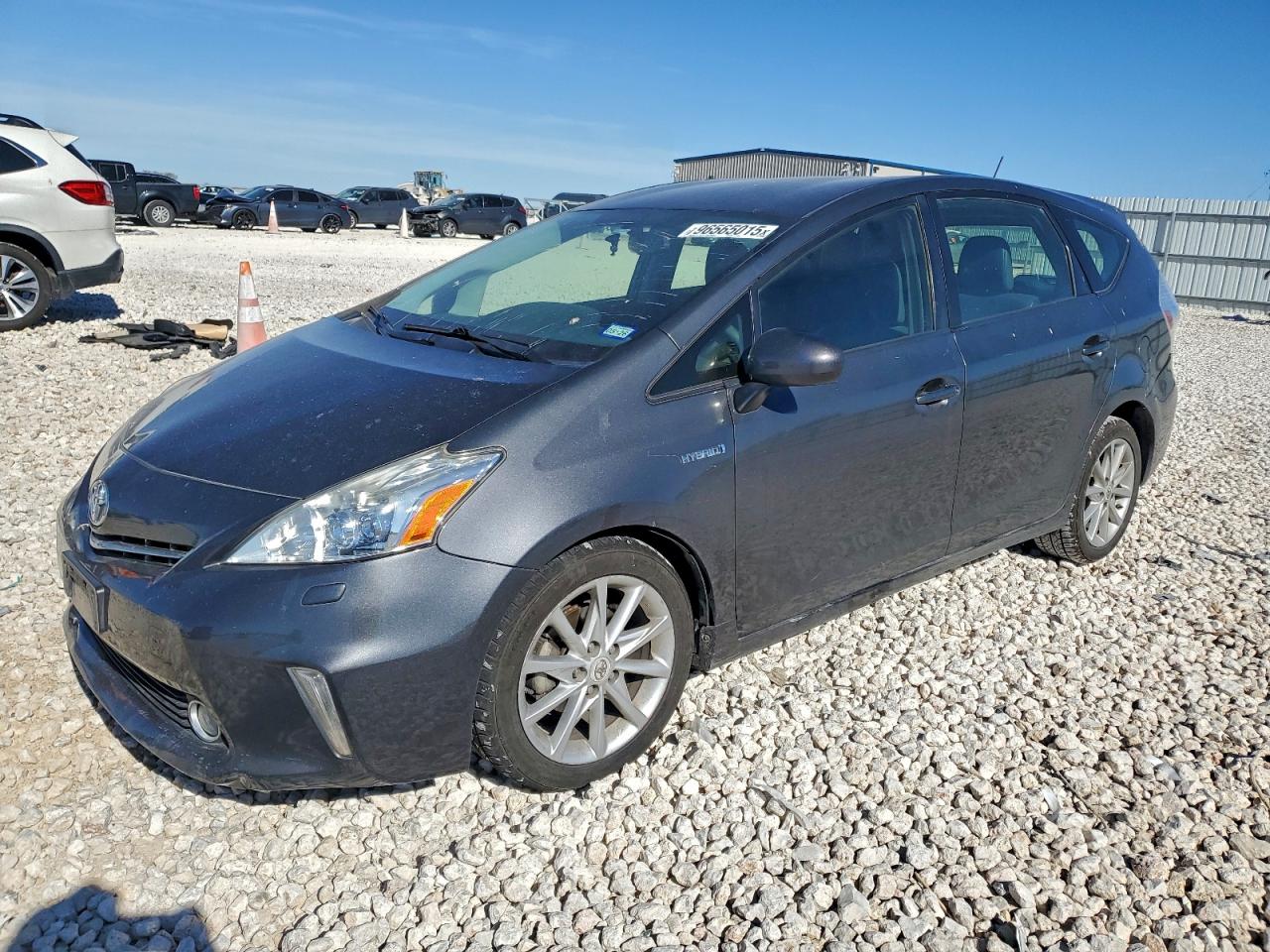 TOYOTA PRIUS V 2012