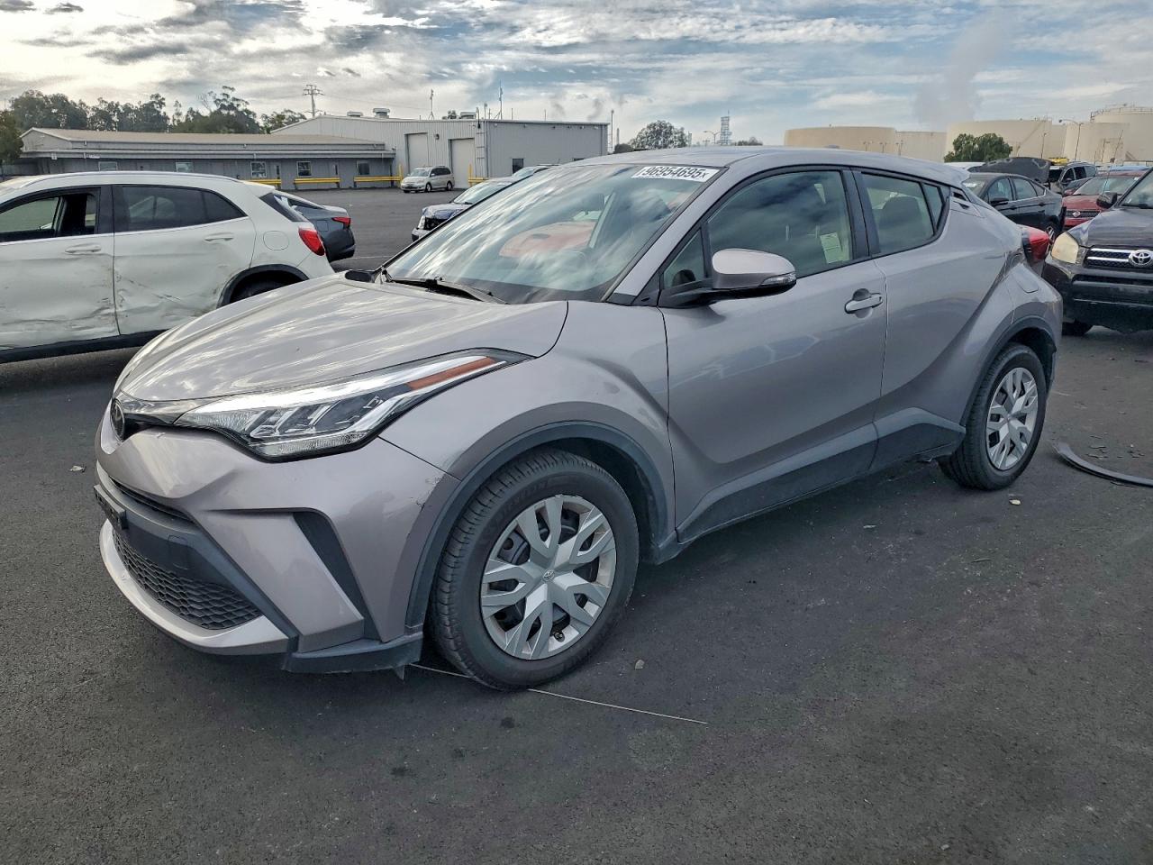 TOYOTA C-HR XLE 2020