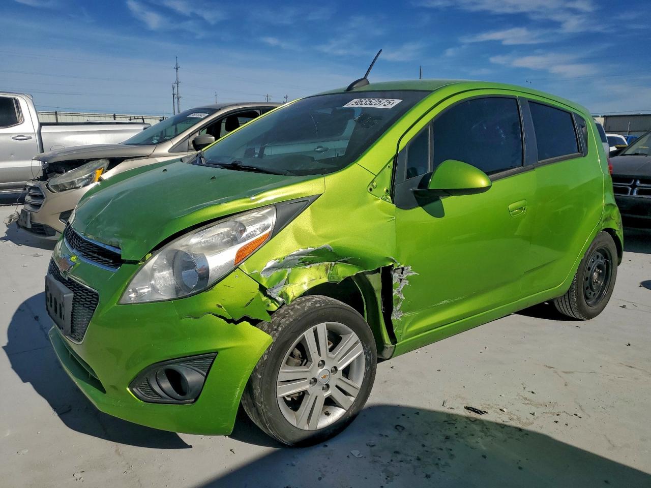 CHEVROLET SPARK 1LT 2015