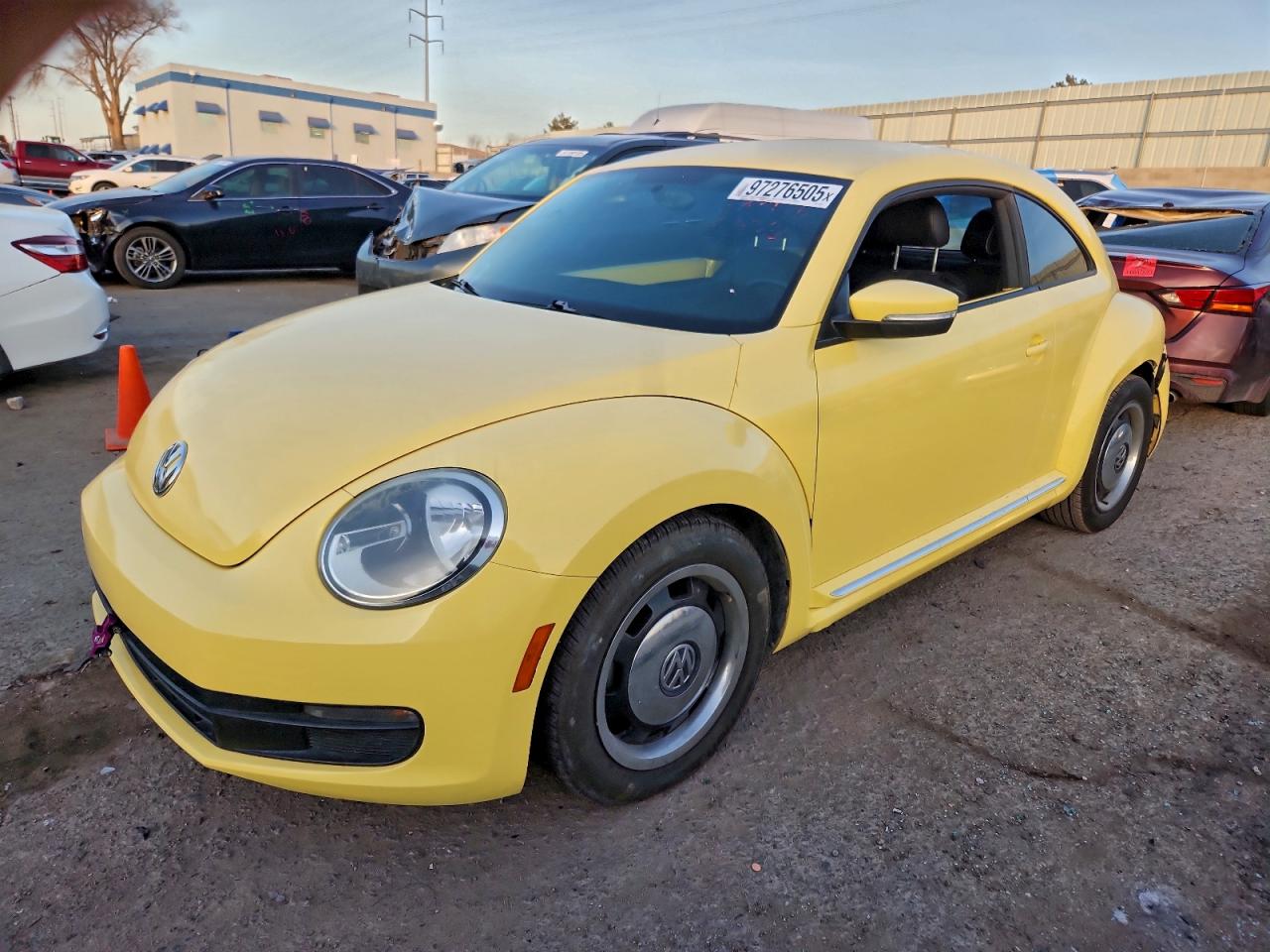 VOLKSWAGEN BEETLE 2012