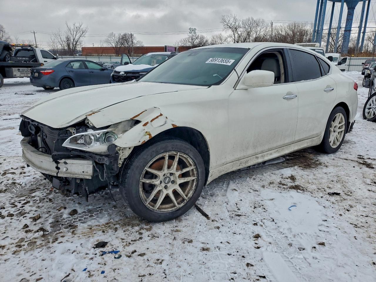 INFINITI M37 2012