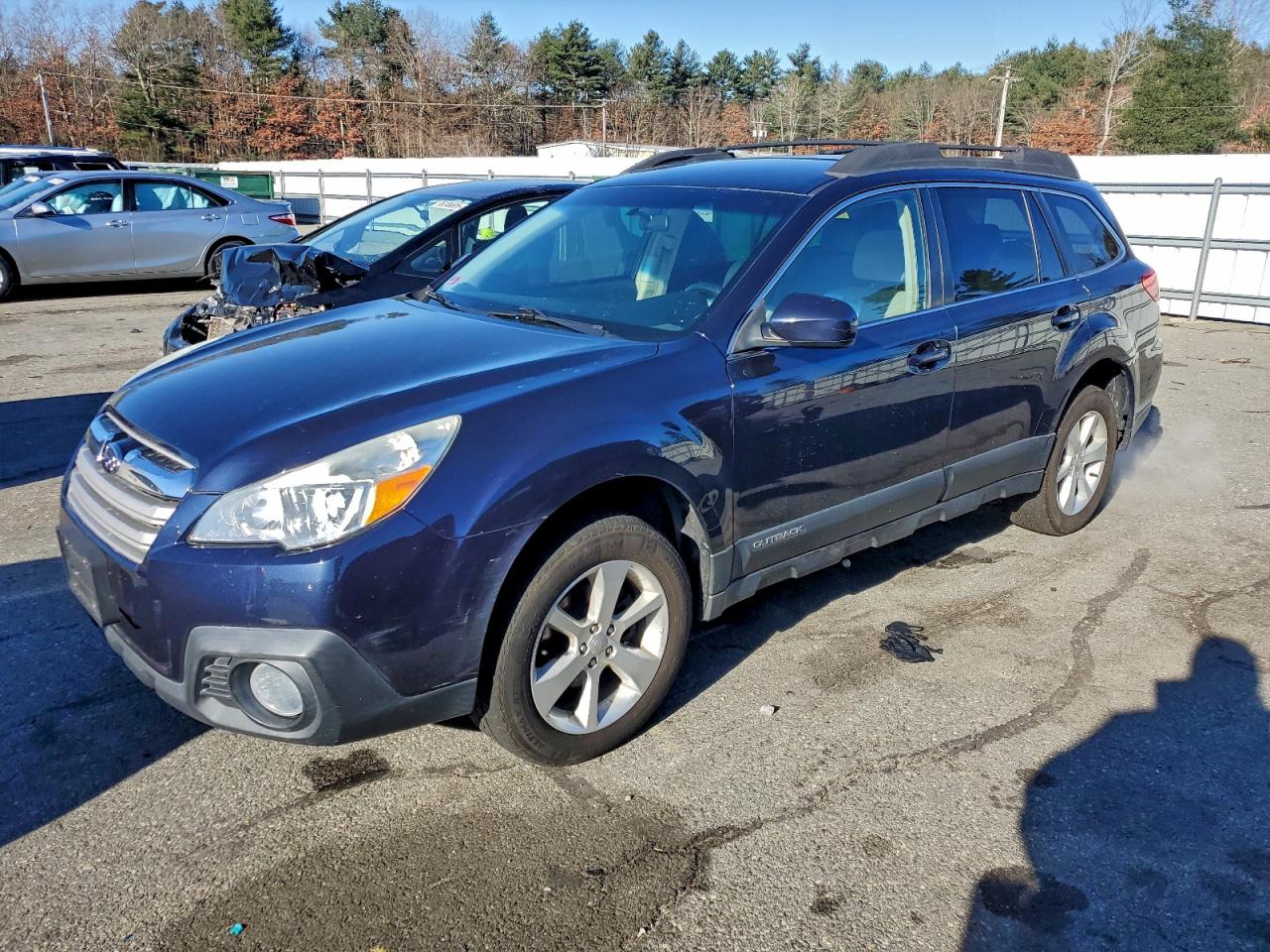 SUBARU OUTBACK 2. 2013
