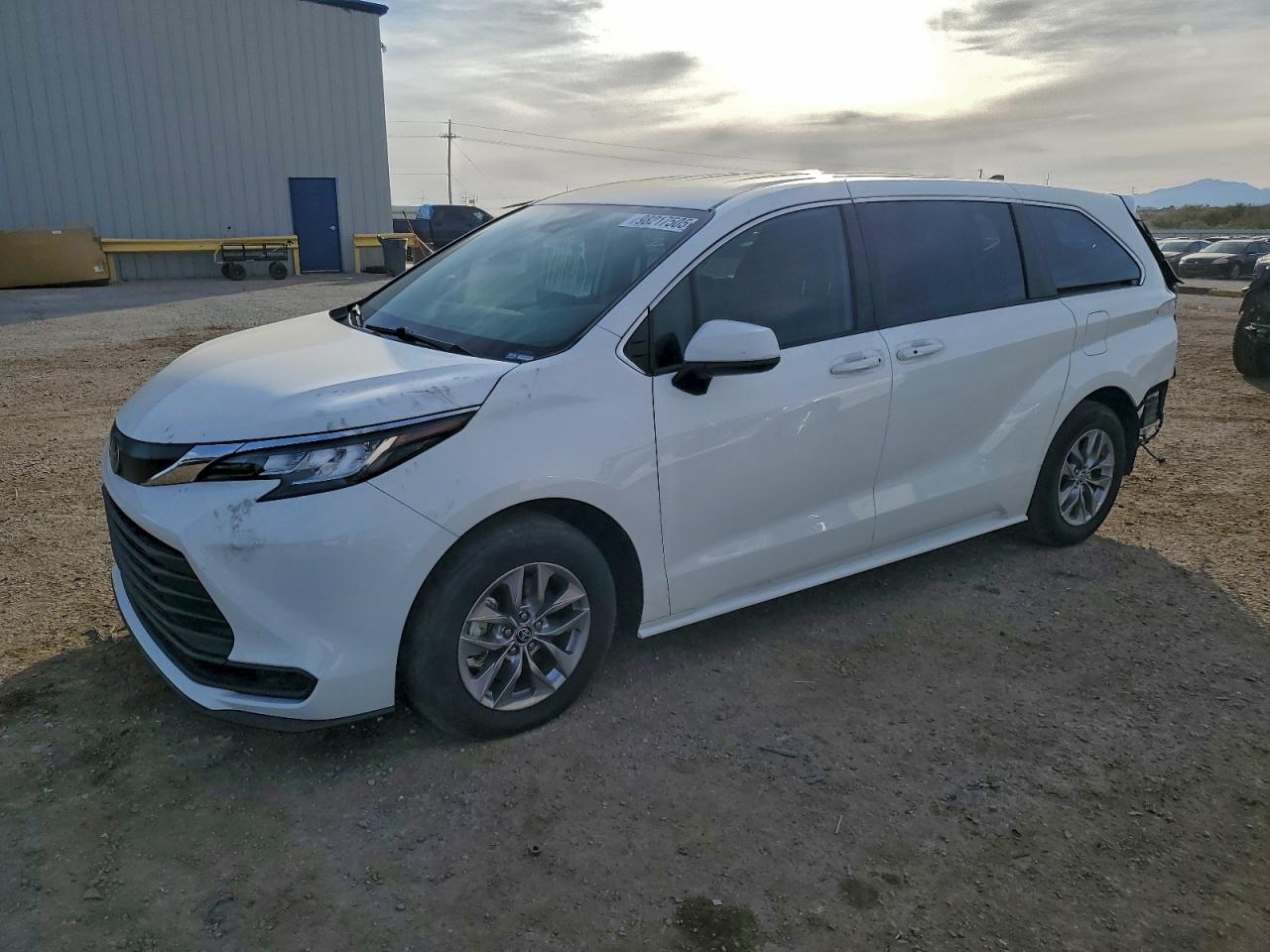 TOYOTA SIENNA 2023