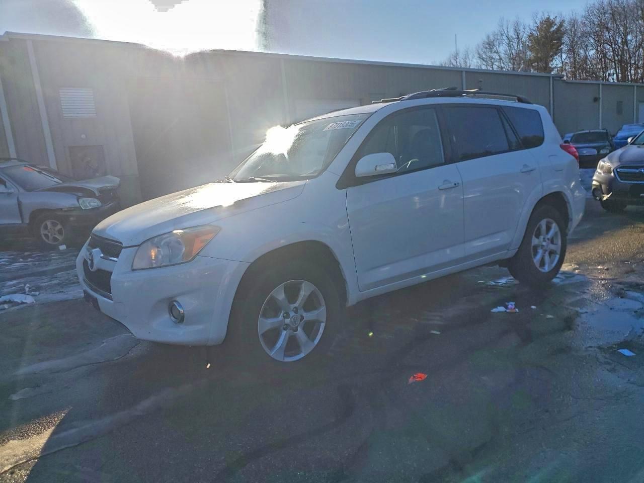 TOYOTA RAV4 2012