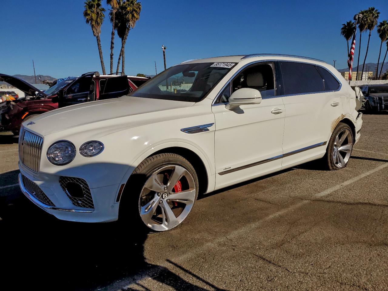BENTLEY BENTAYGA 2023