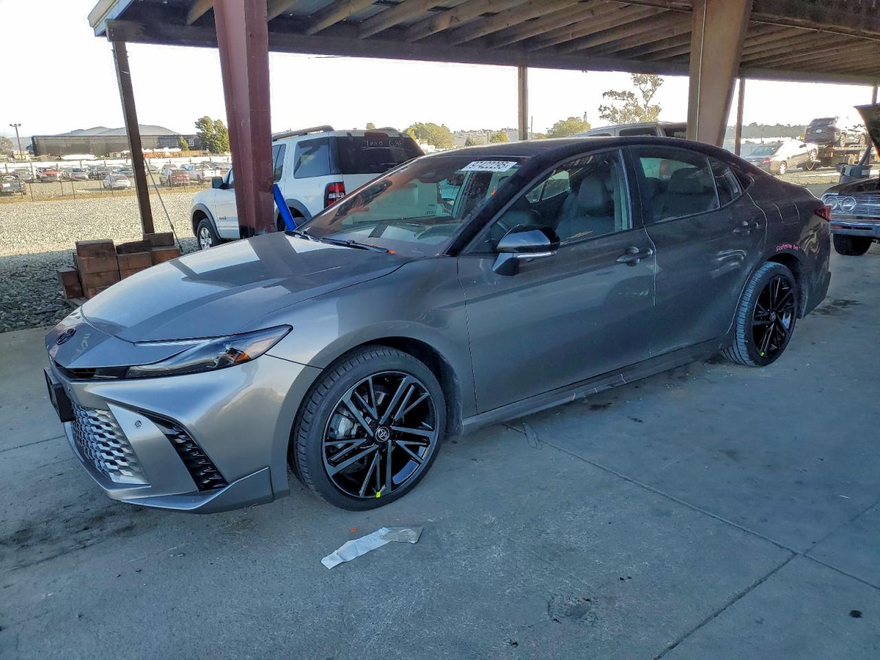 TOYOTA CAMRY 2025