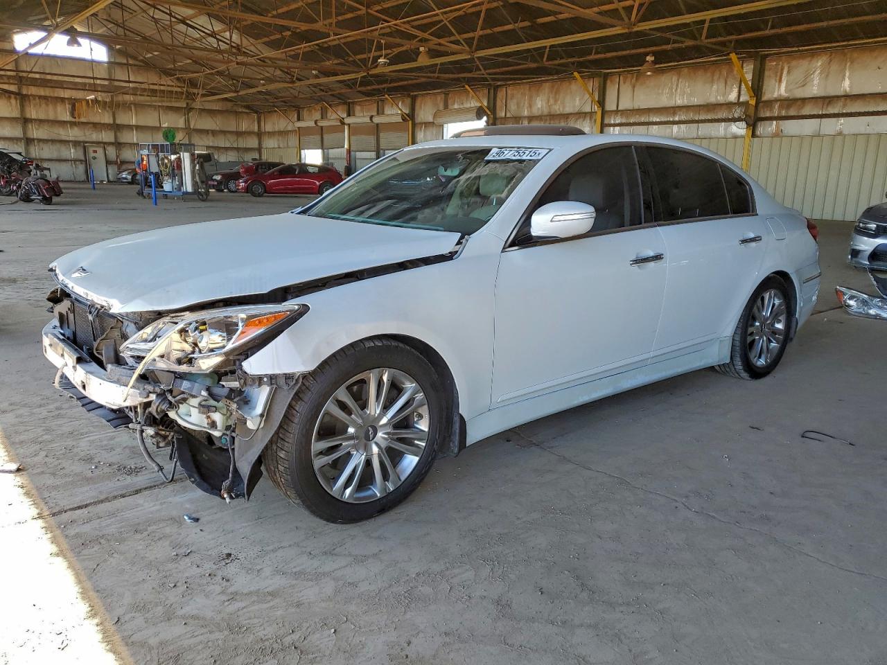HYUNDAI GENESIS 3. 2013