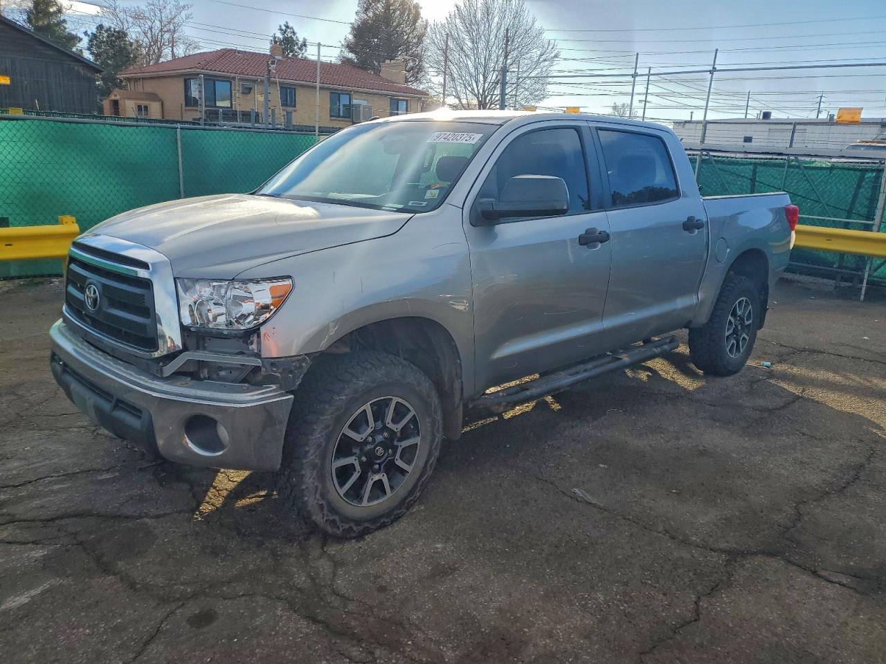 TOYOTA TUNDRA 2013