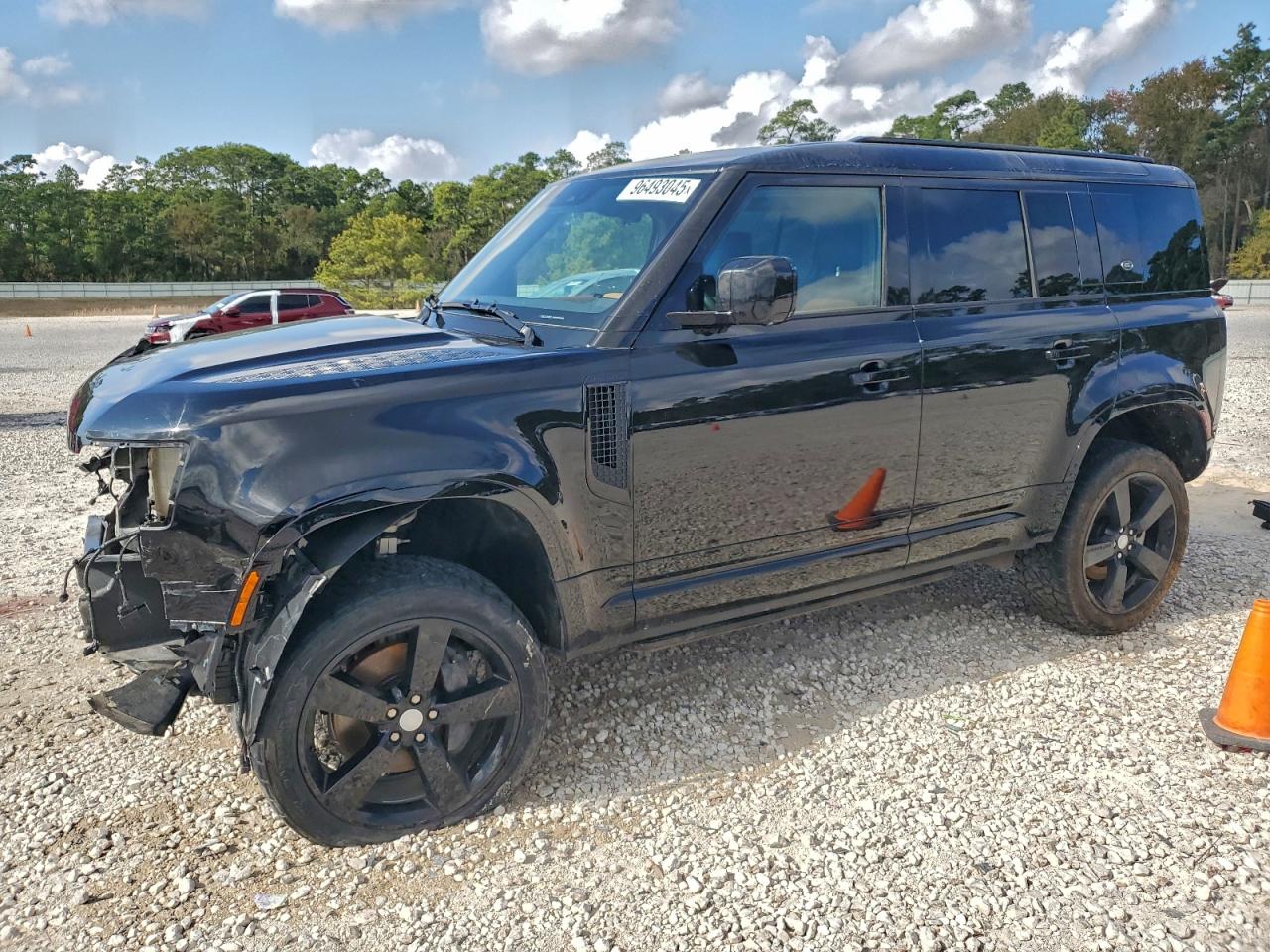 LAND ROVER DEFENDER 2024