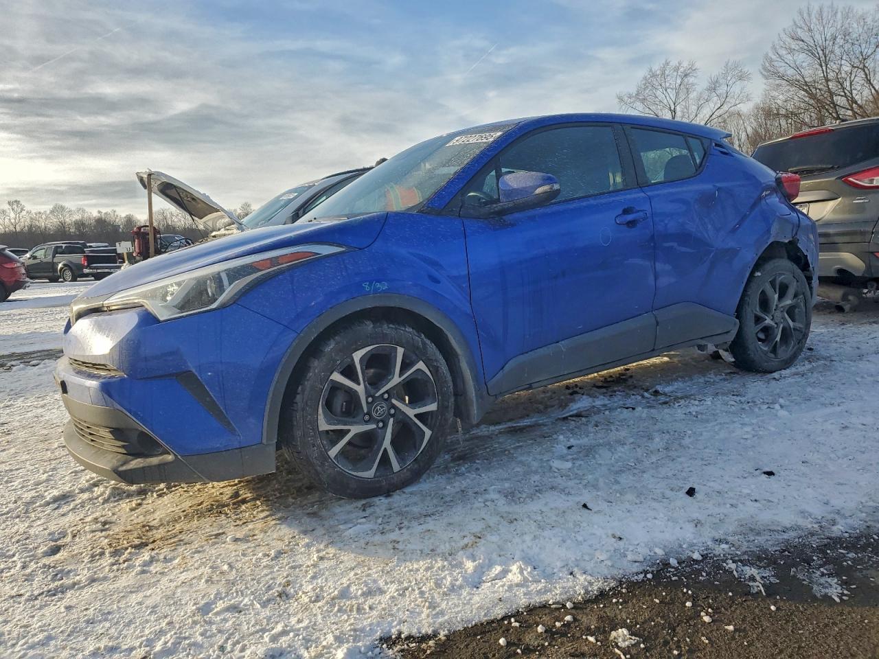 TOYOTA C-HR XLE 2018
