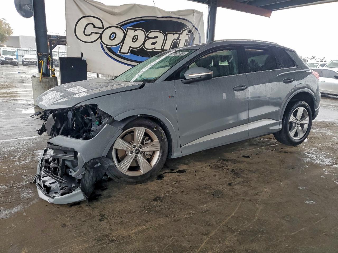 AUDI Q4 E-TRON 2024