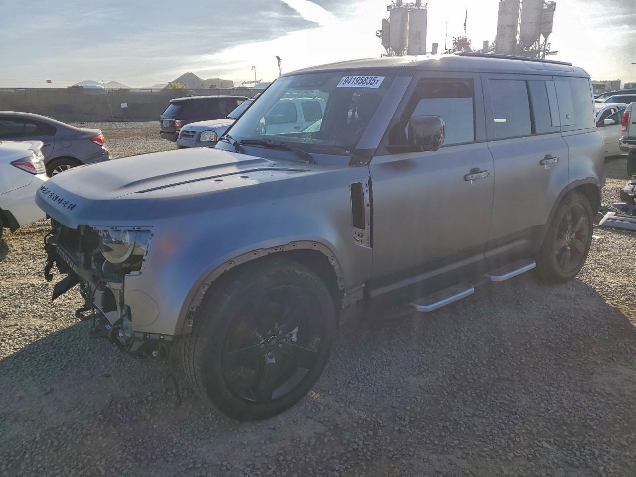 LAND ROVER DEFENDER 1 2024
