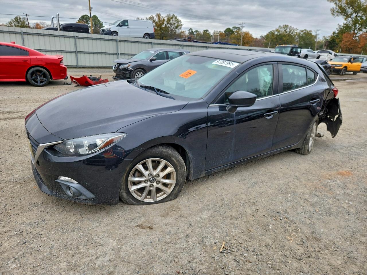 MAZDA 3 2015