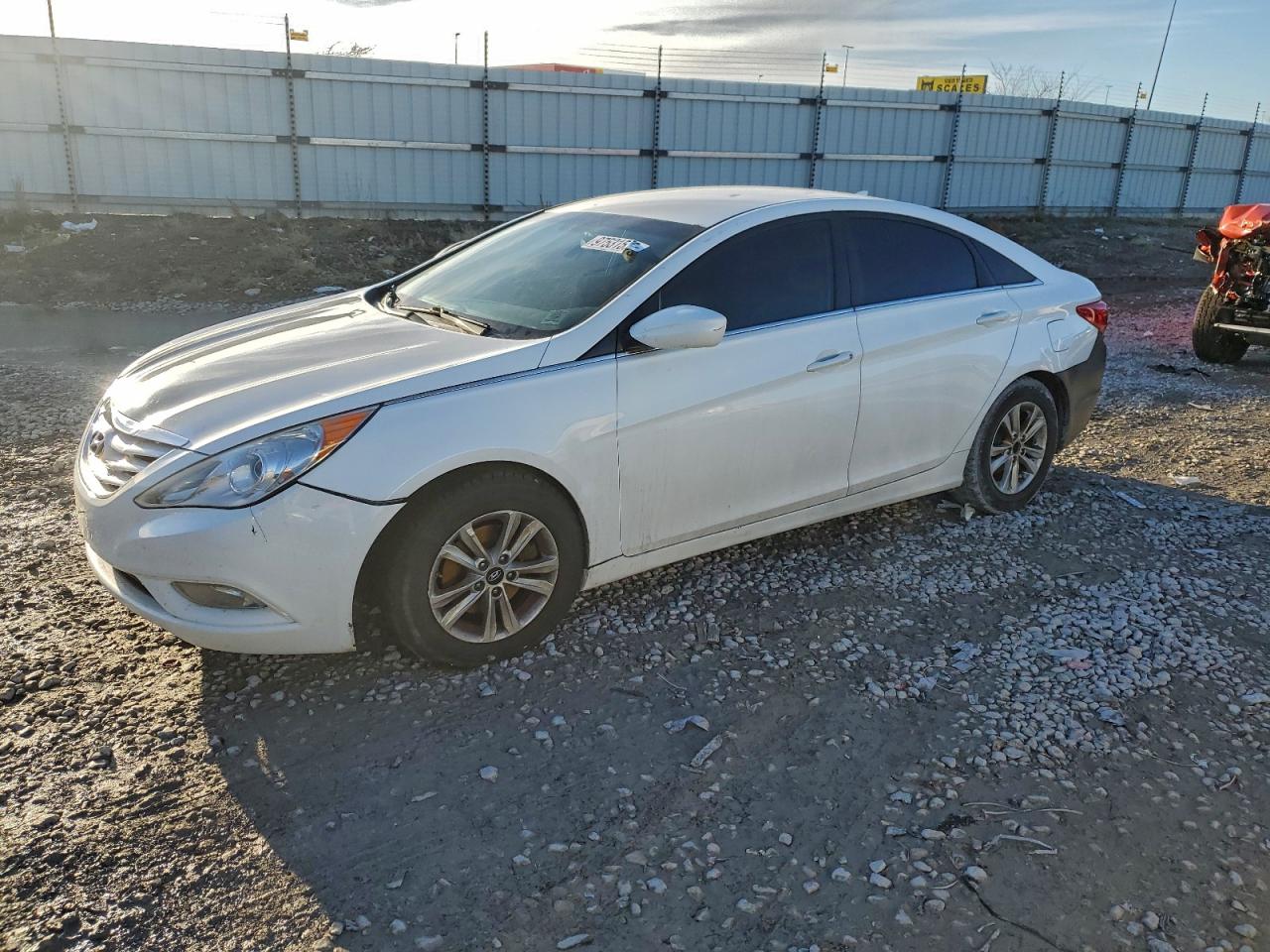 HYUNDAI SONATA GLS 2013