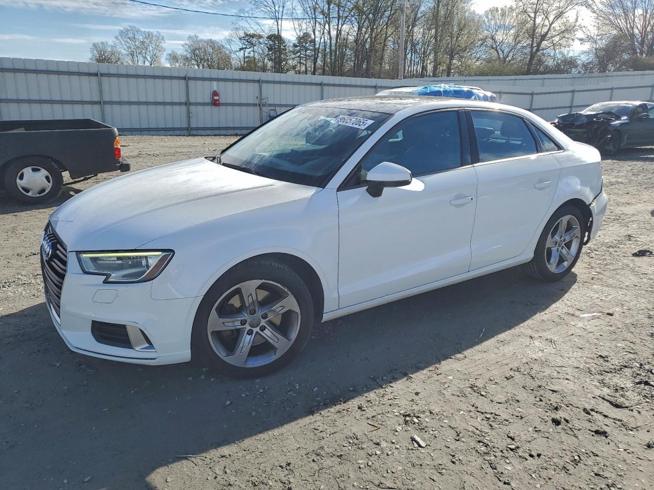 AUDI A3 PREMIUM 2017