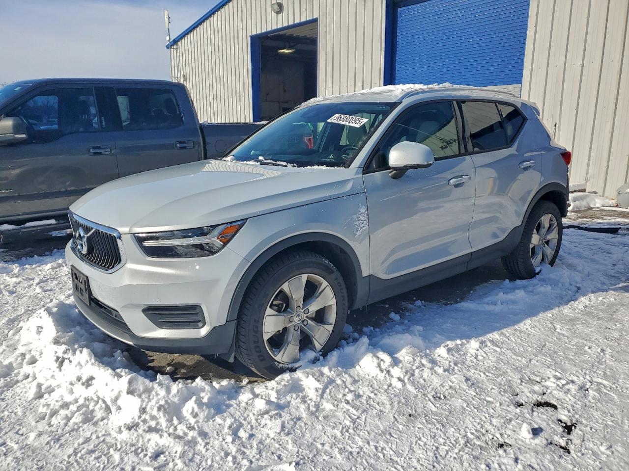 VOLVO XC40 2020