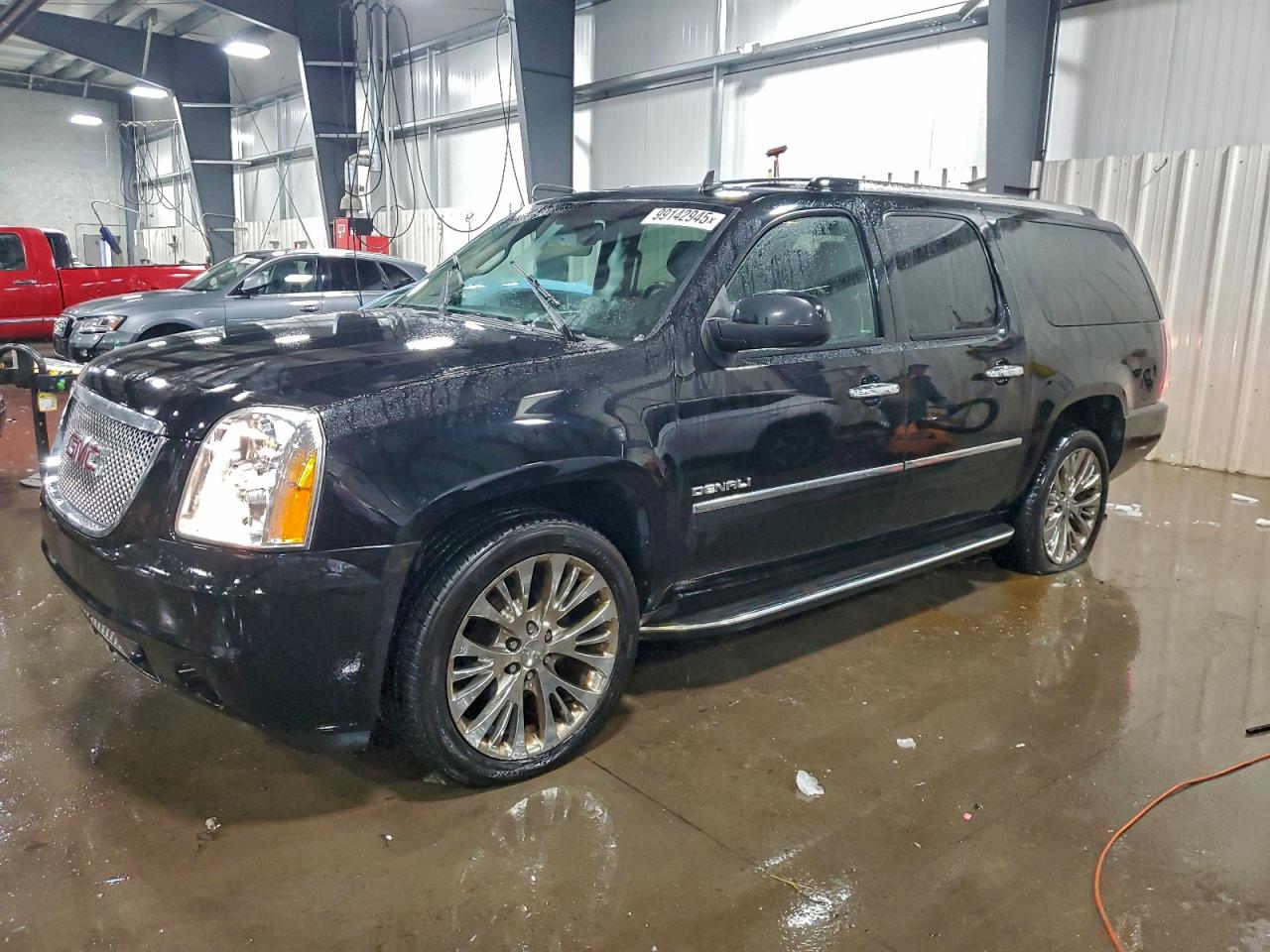 GMC YUKON XL 2013