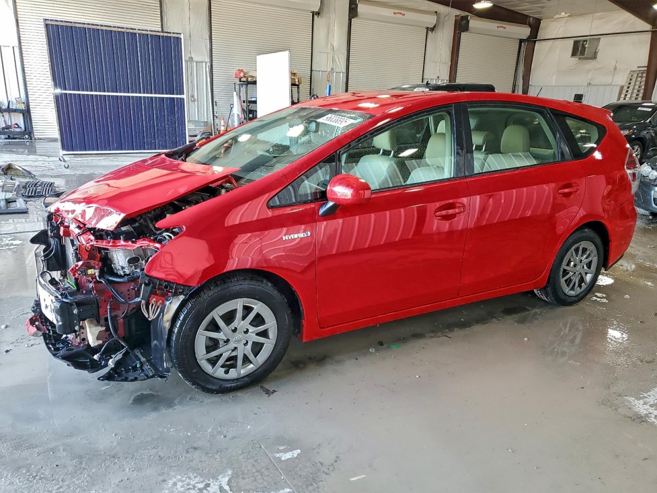 TOYOTA PRIUS V 2015