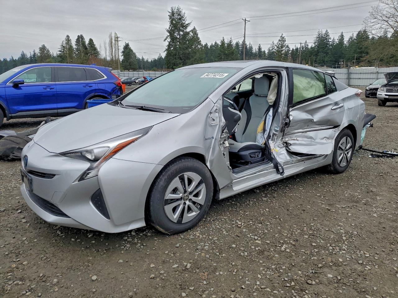 TOYOTA PRIUS 2016