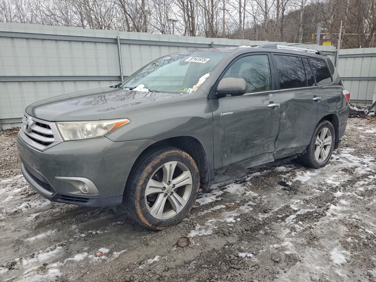 TOYOTA HIGHLANDER 2013