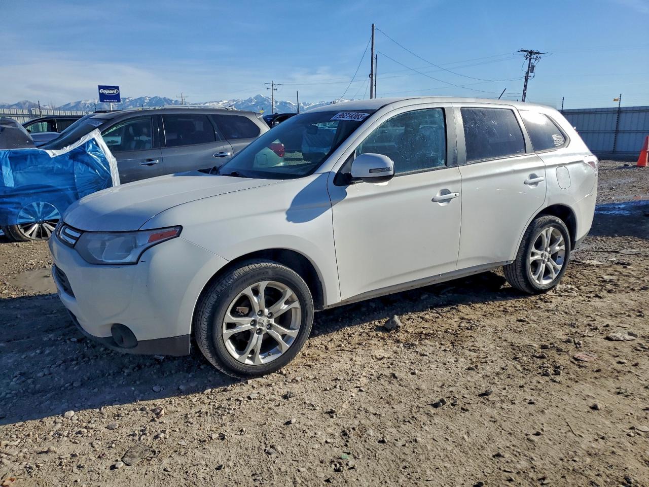 MITSUBISHI OUTLANDER 2014