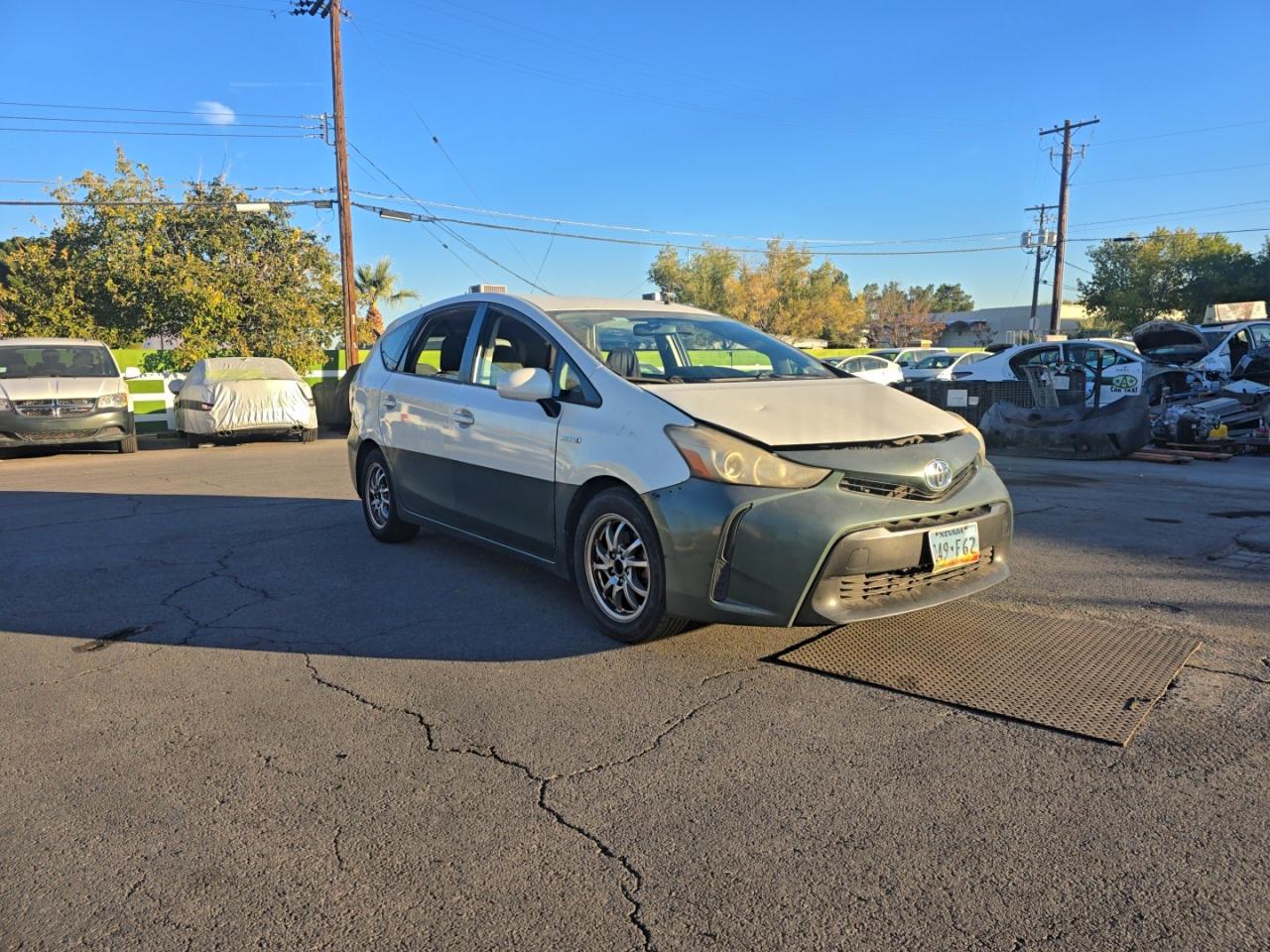 TOYOTA PRIUS V 2016