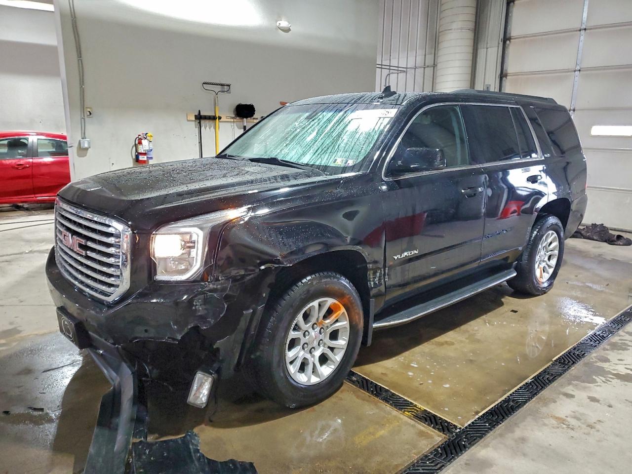 GMC YUKON SLE 2016
