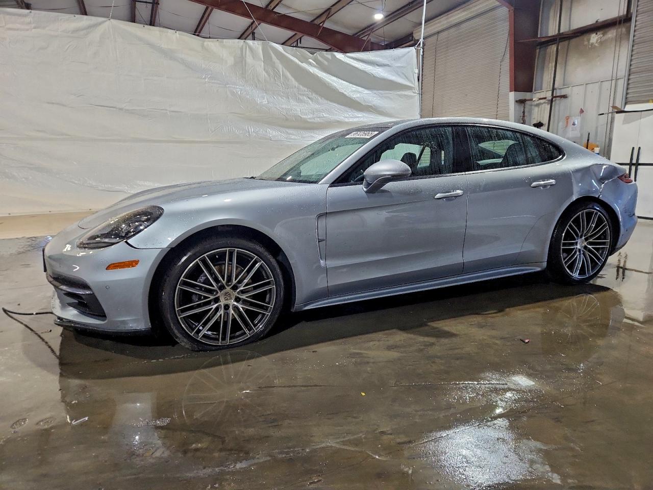 PORSCHE PANAMERA 2019