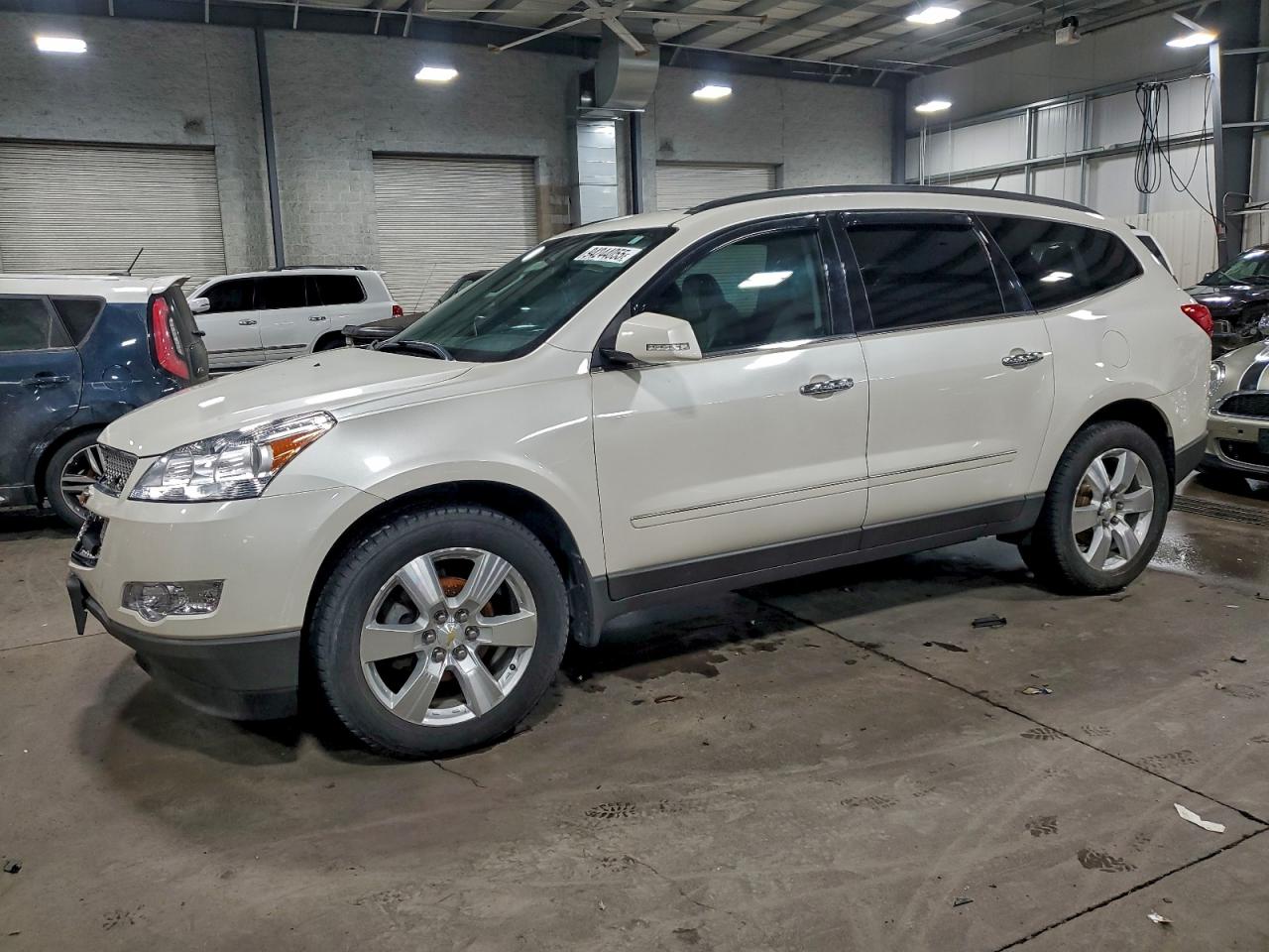CHEVROLET TRAVERSE 2012
