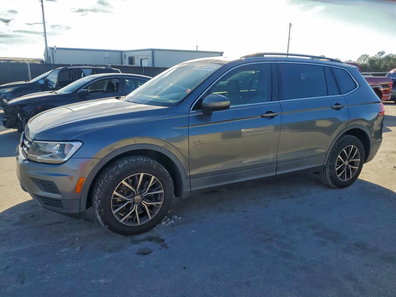 VOLKSWAGEN TIGUAN 2019