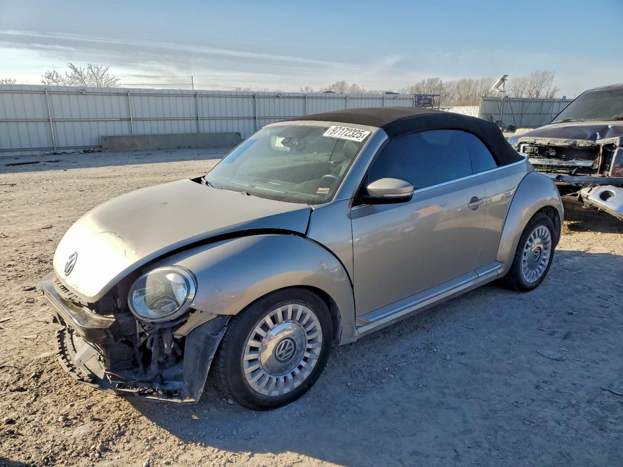 VOLKSWAGEN BEETLE S/S 2016