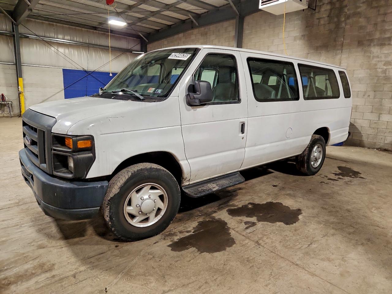 FORD ECONOLINE 2013