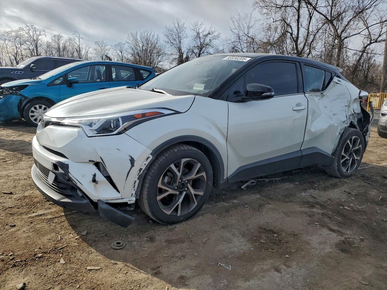 TOYOTA C-HR XLE 2019