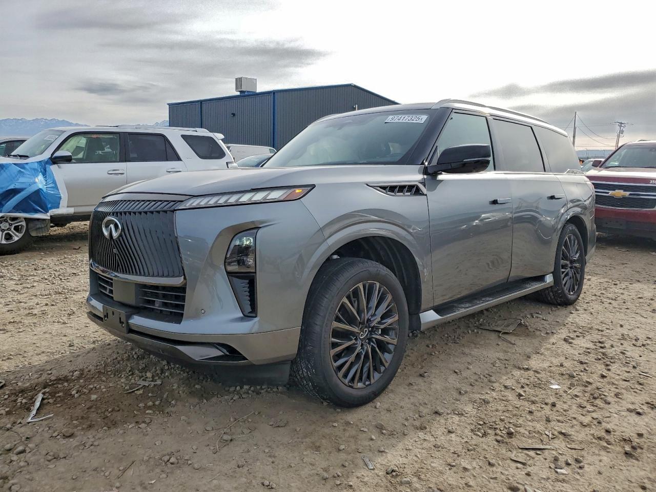 INFINITI QX80 2025