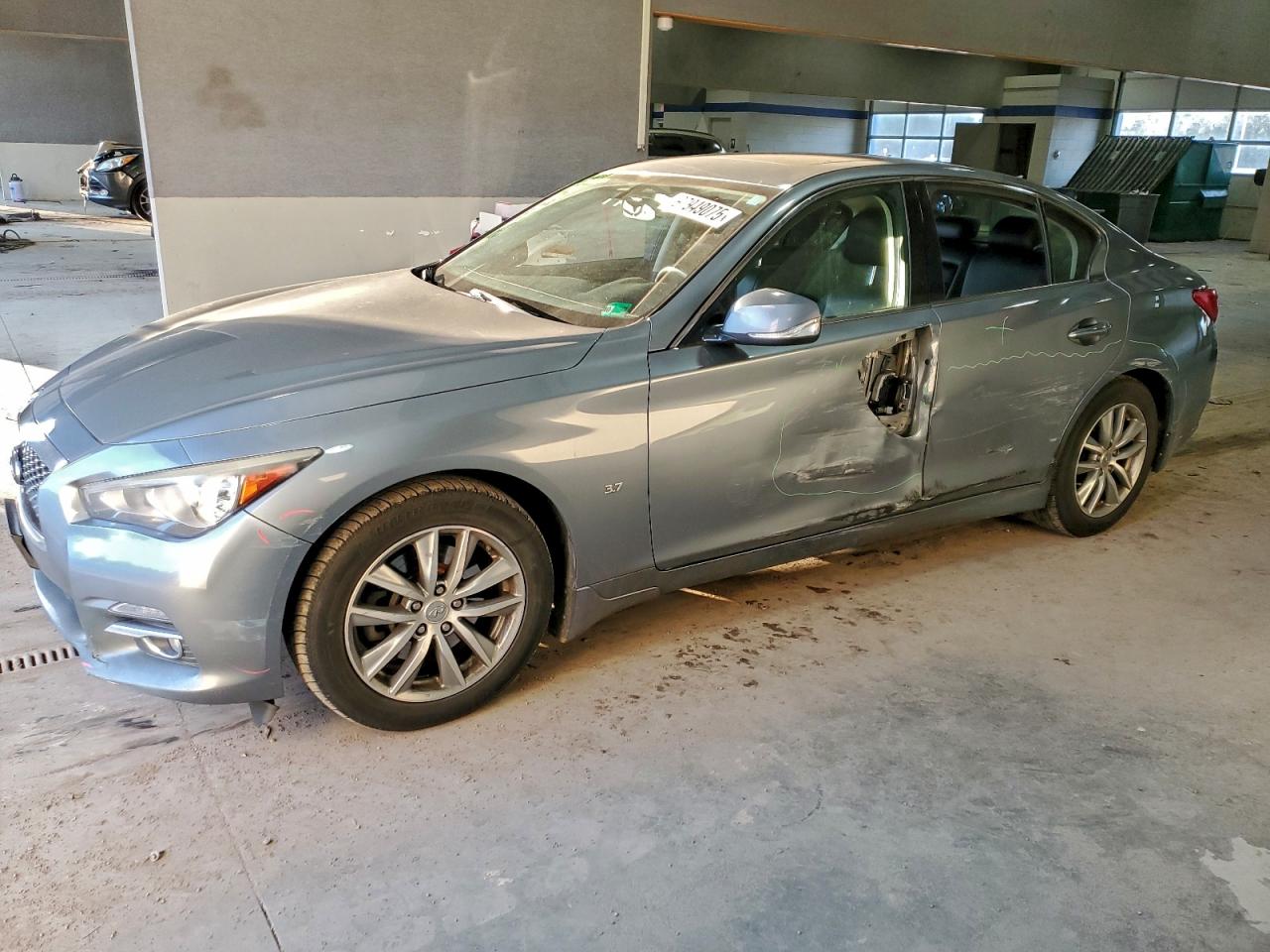 INFINITI Q50 BASE 2014