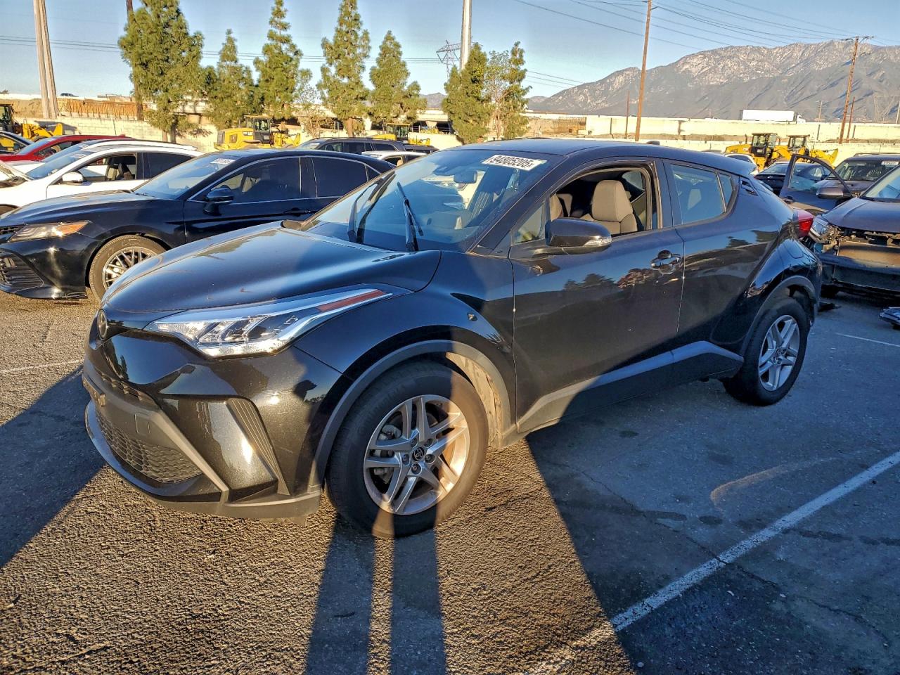 TOYOTA C-HR XLE 2020