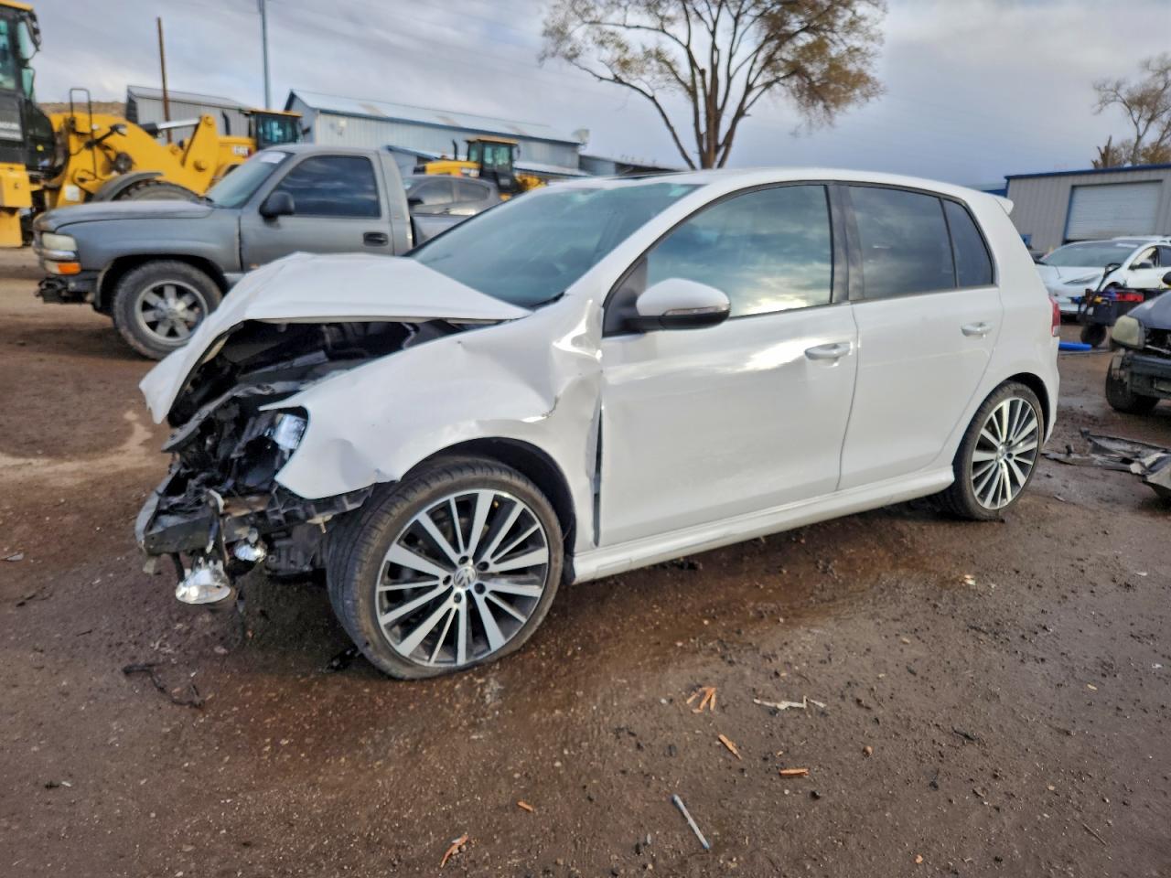 VOLKSWAGEN GOLF 2014