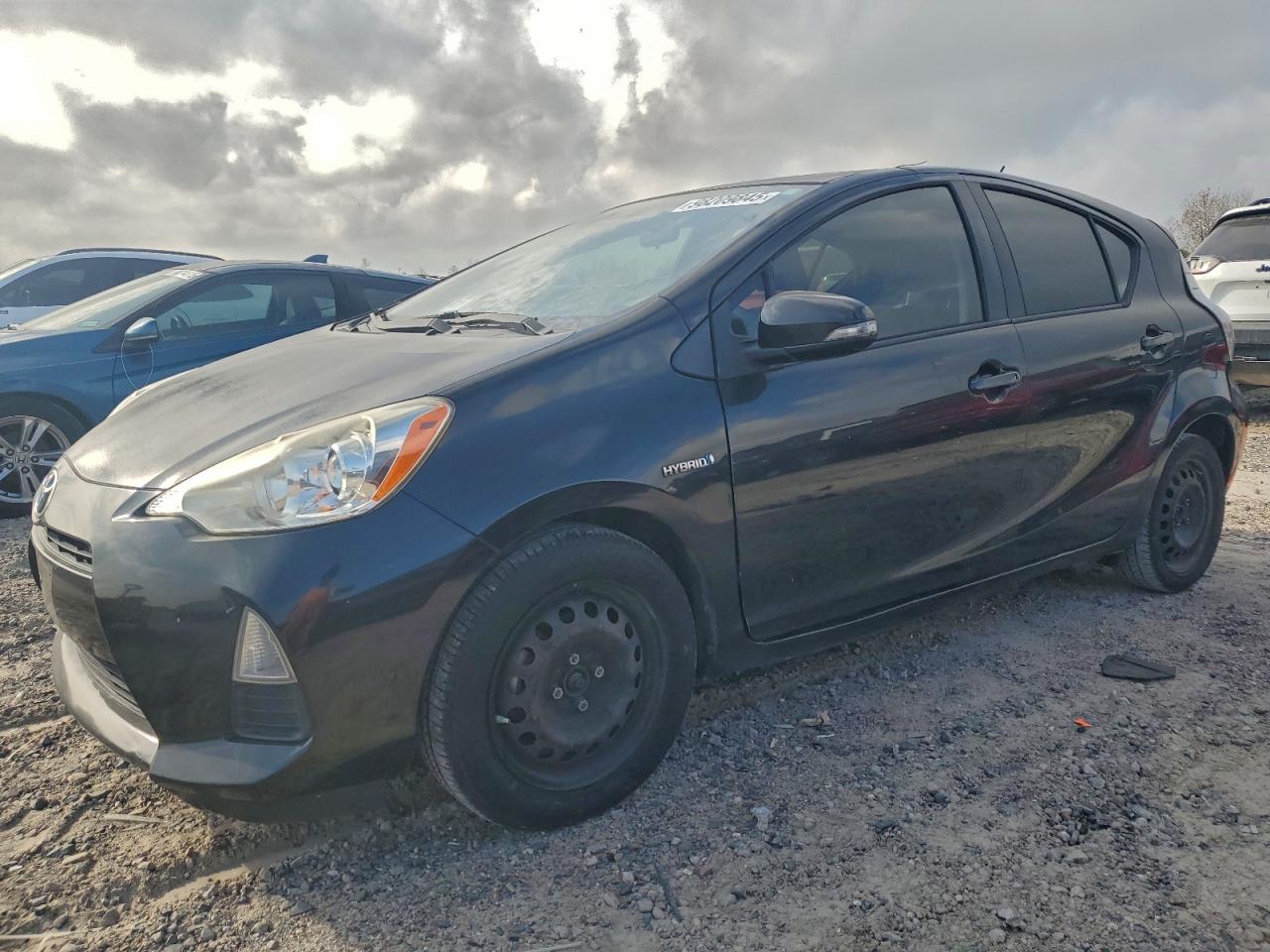 TOYOTA PRIUS C 2014