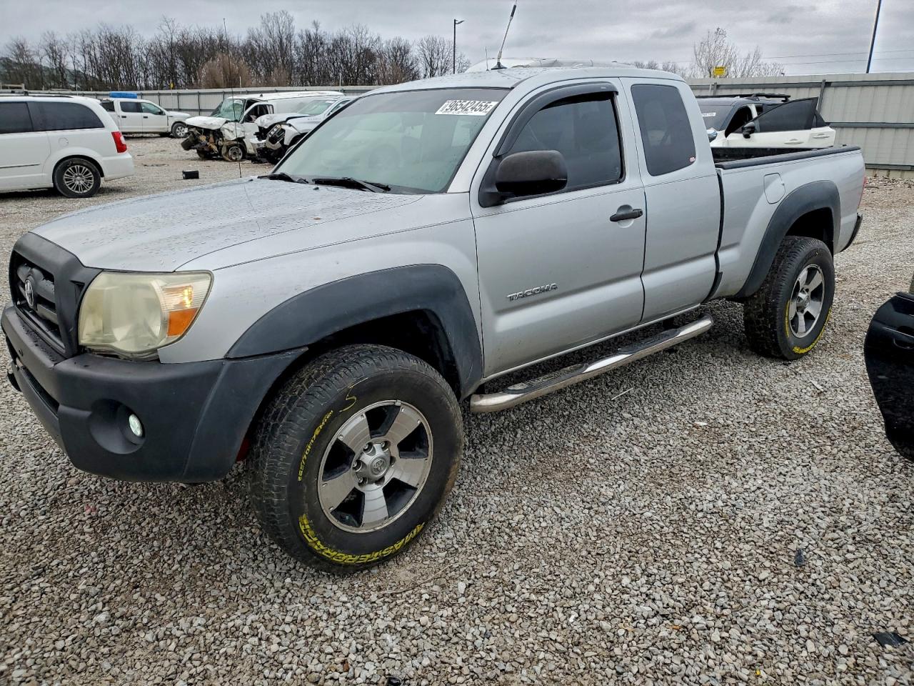TOYOTA TACOMA ACC 2006