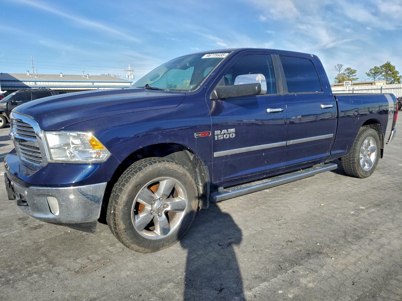 RAM 1500 SLT 2015