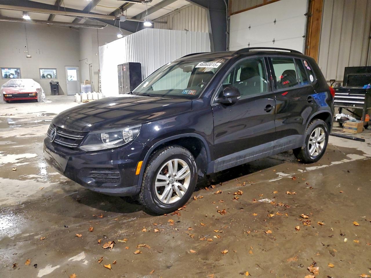 VOLKSWAGEN TIGUAN S 2017
