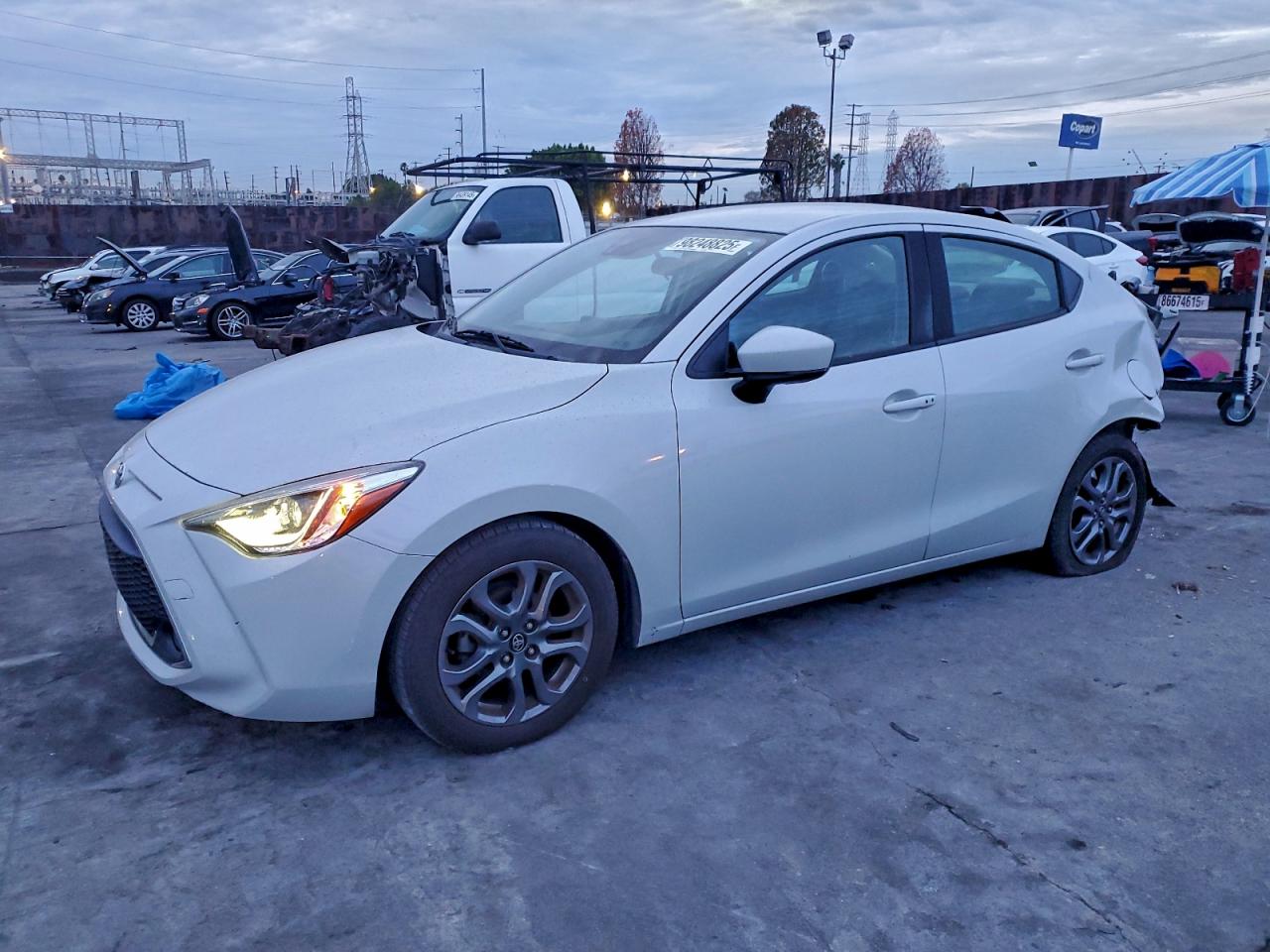 TOYOTA YARIS L 2019
