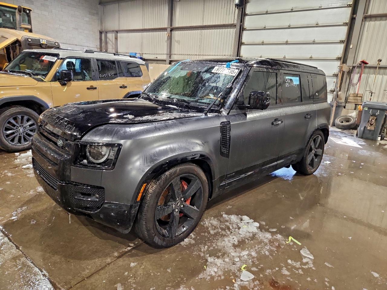 LAND ROVER DEFENDER 2024